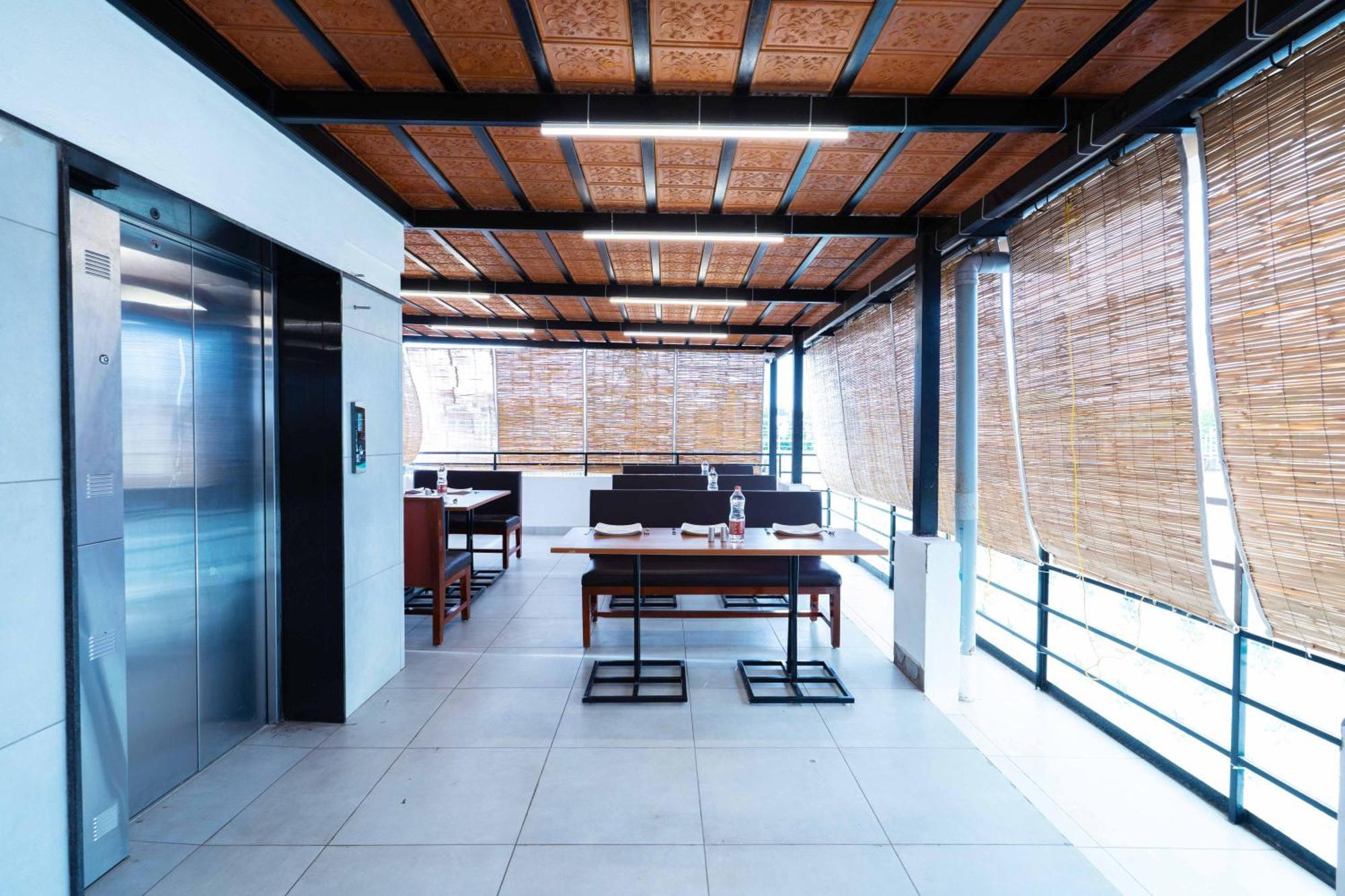 Treebo The Grand Skyla, Malleshwaram Bangalore Extérieur photo